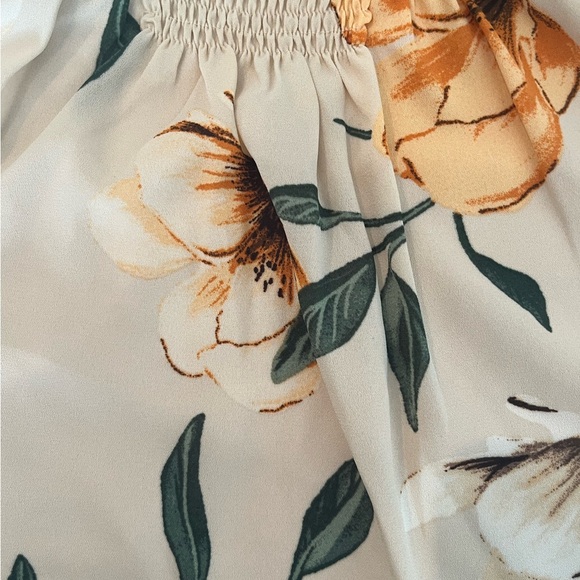 RW&CO sleeveless floral blouse NWT - Picture 3 of 3